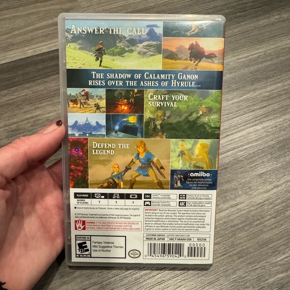 Nintendo Switch The Legend of Zelda: Breath of the Wild Game - Picture 2 of 3